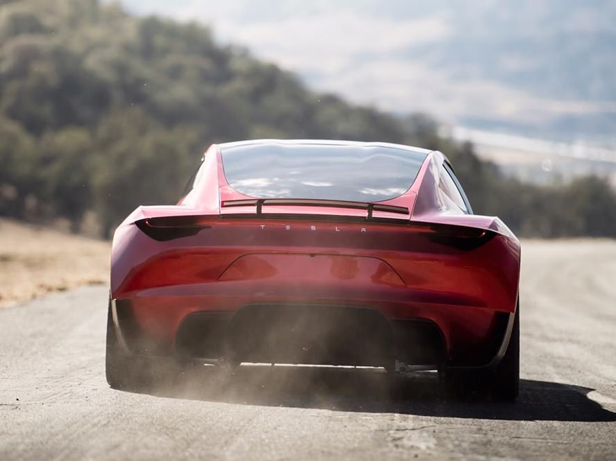 Elon Musk kündigt den Tesla Roadster für 2020 an 1