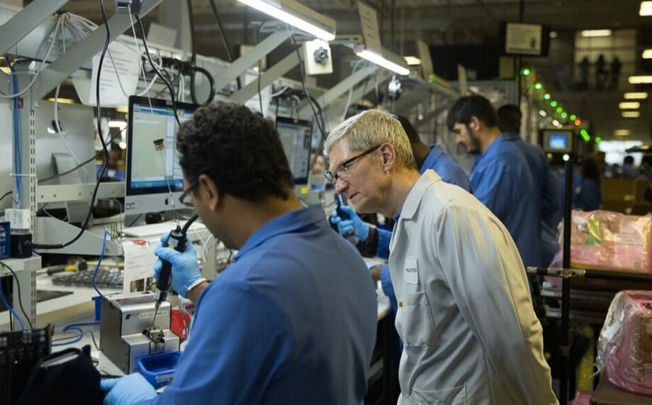 Tim Cook zeigt, dass in Apple Produktionsstätten Windows benutzt wird? 1