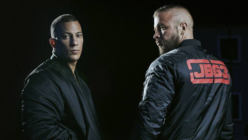 Kollegah & Farid Bang mit JBG 3 Merch (Bild: Denis Ignatov)