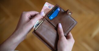 Photo no money in wallet state